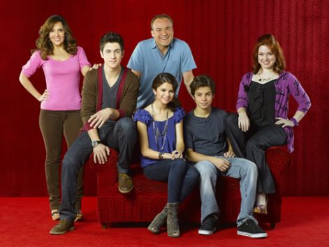 wizards-of-waverly-place_01.jpg